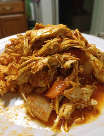 Shredded chicken cooking in crockpot for chicken recipes crockpot